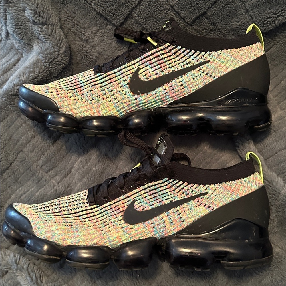 Nike Air Vapormax Flyknit Multicolor Knit Women’s Sneakers size 10.5 - Picture 5 of 9